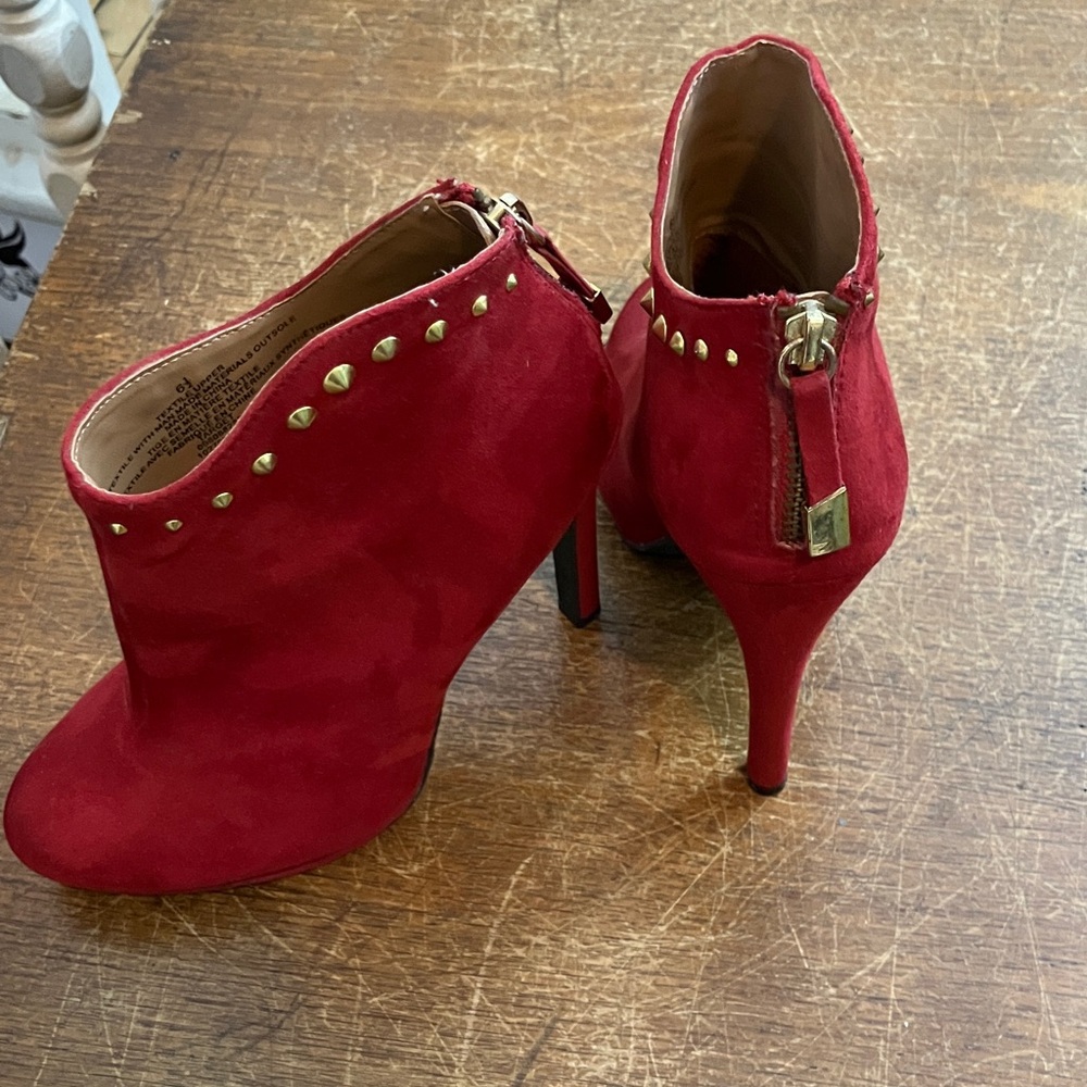 Massimo Red Suede Ankle Boots with Studded Detail size 6.5 - Picture 4 of 7